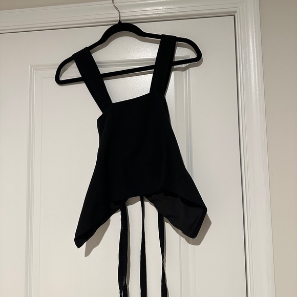 Commense Open Back Top - Picture 3 of 5